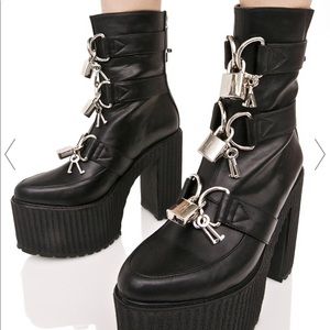 new current mood lock creep platform